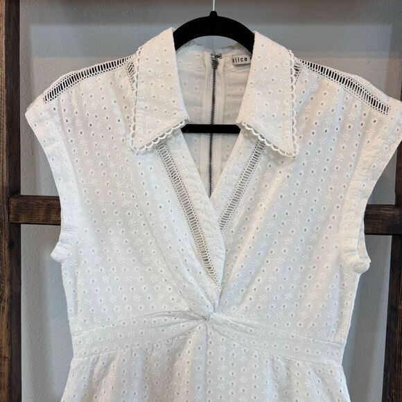 Alice + Olivia Mila Eyelet Dress 6 White Cotton Linen Twist Mini Bridal NWT - Picture 7 of 11